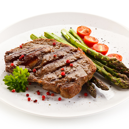 Grilled Beef Steak with Asparagus recipe