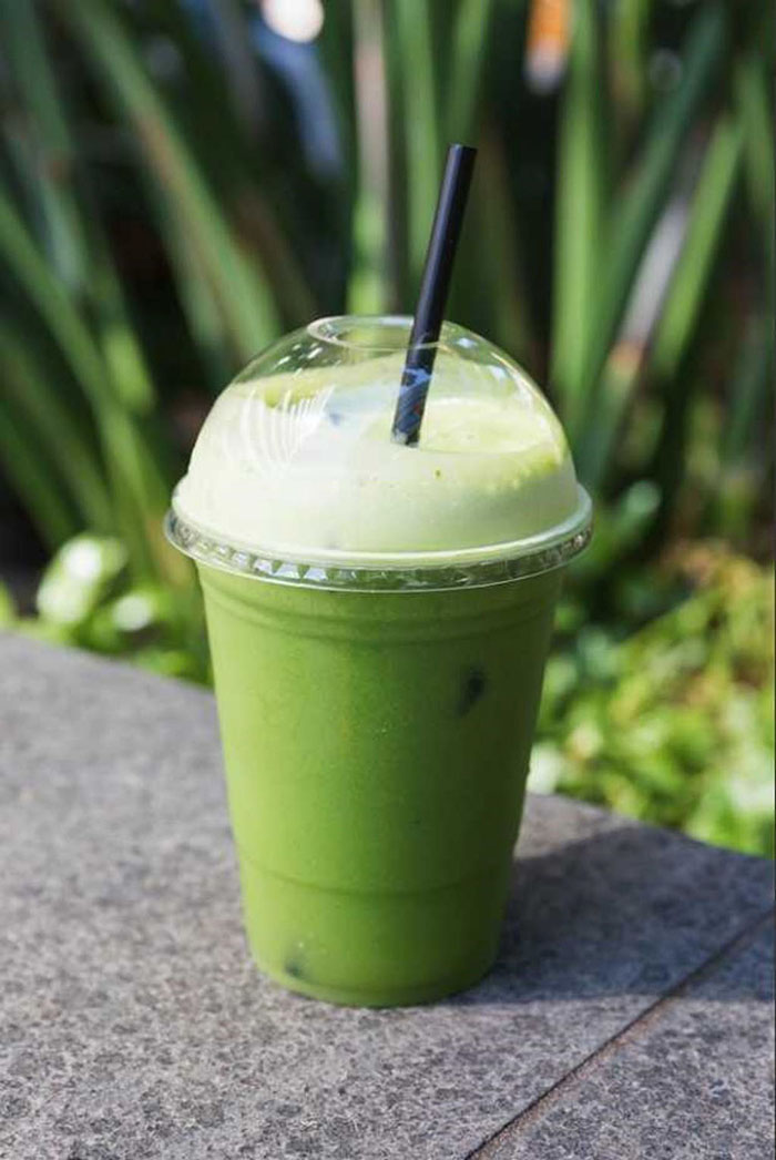 Kiwi Pear Smoothie recipe